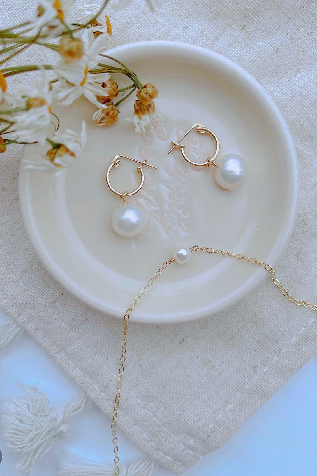 Fresh Pearl Hoop Earrings