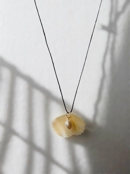 Noa Necklace