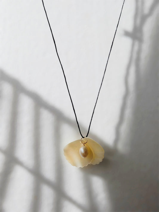 Noa Necklace