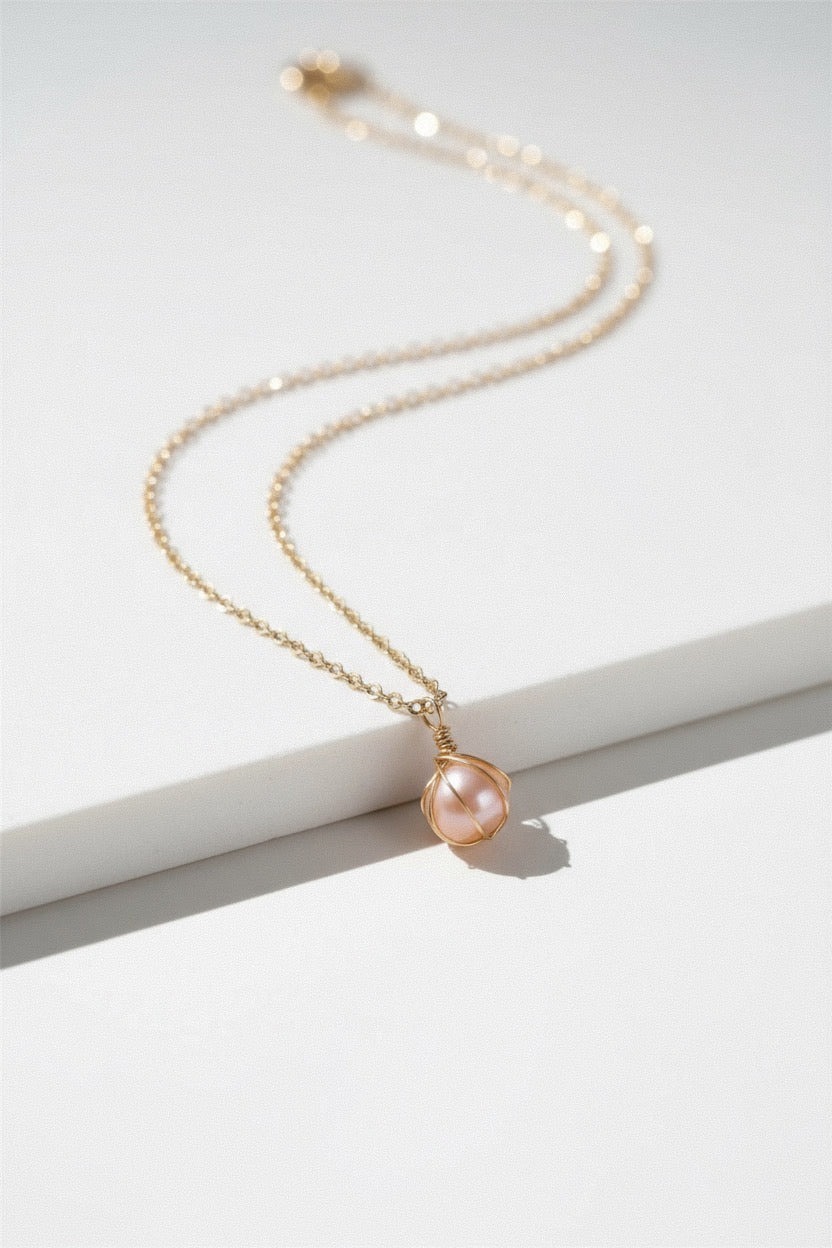 Peachy Wrap Pearl Necklace
