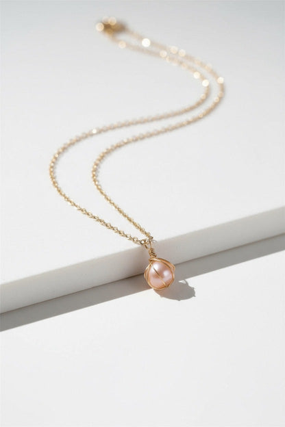 Peachy Wrap Pearl Necklace