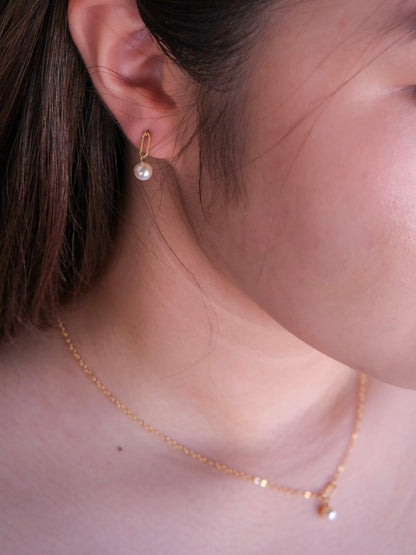 The Moonlit Beauty Pearl Necklace