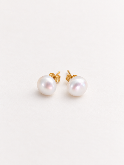 Minimal Freshwater Pearl Stud Earrings