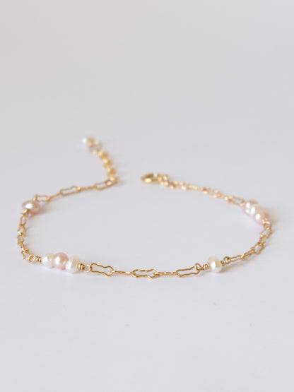 The Sea Spray Pearl Bracelet