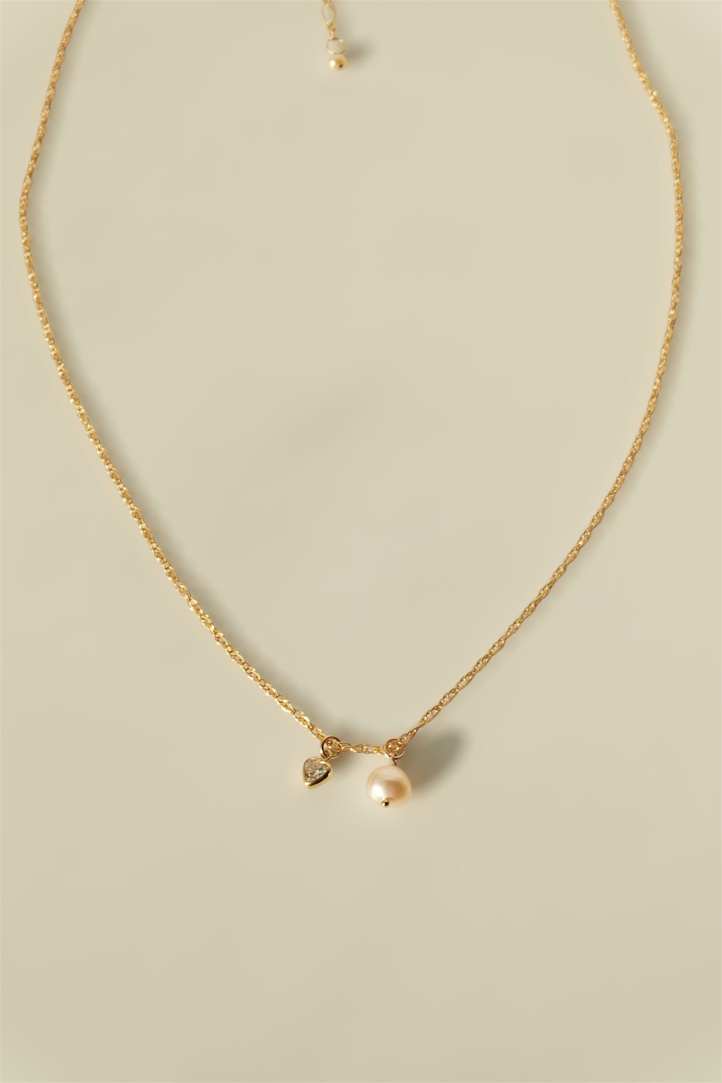 Amoura Necklace