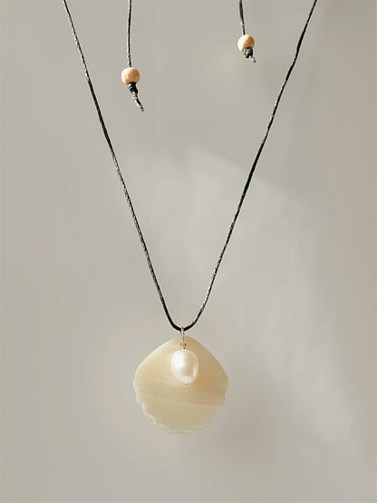 Noa Necklace