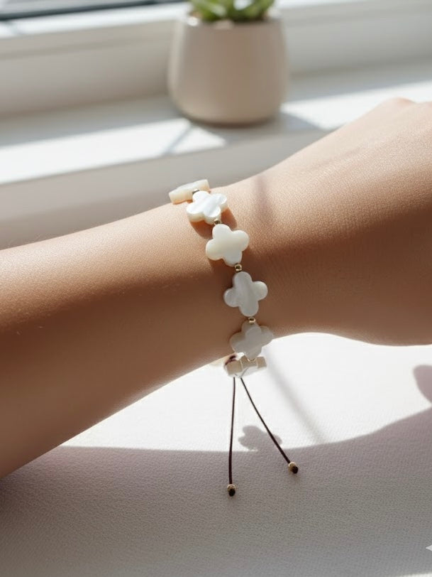 Nacre Bloom Bracelet