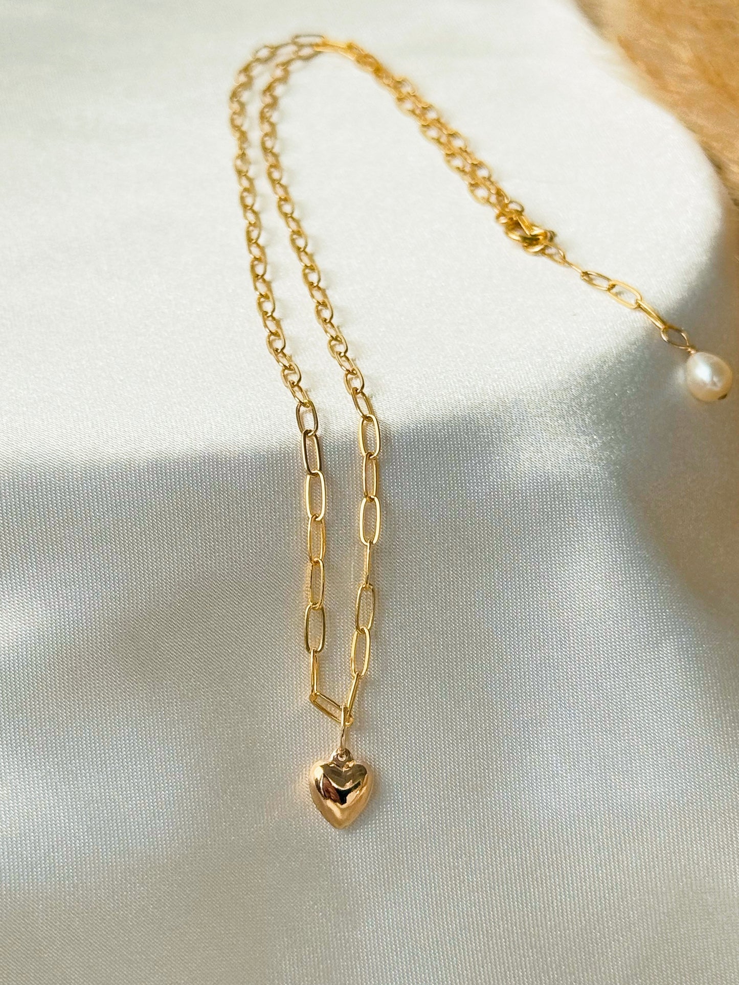 The Everlasting Love Necklace