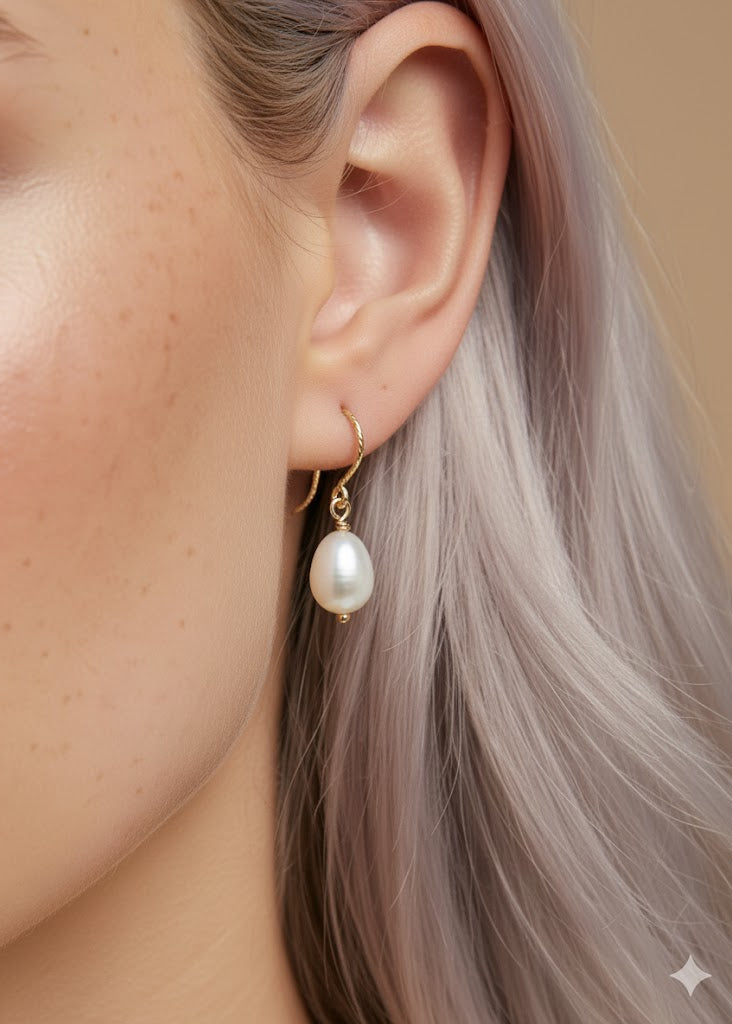 The Pearl Shimmer Earrings